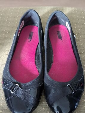 Puma Black Flats with Magenta Insole 10 M